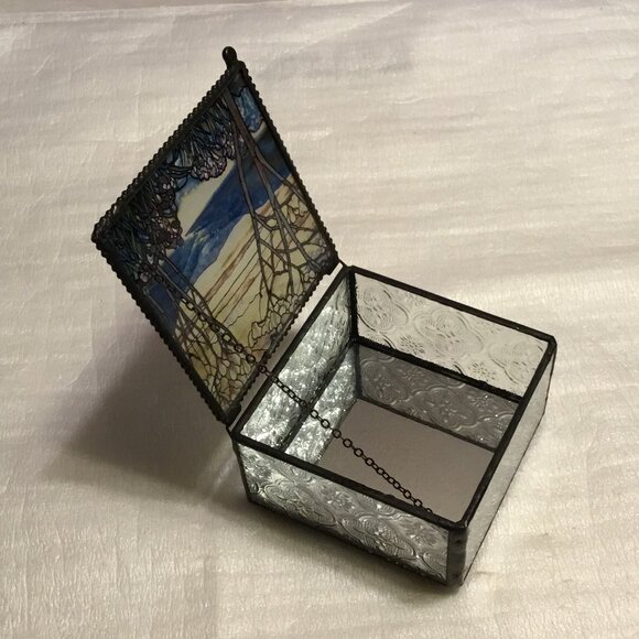 Very lovely stained glass like trinket box - looks like J. Devlin - Picture 15 of 16